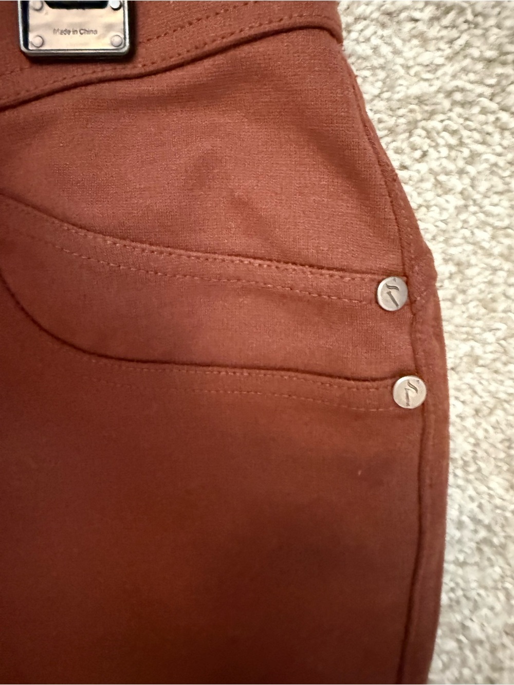 Simply Vera Vera Wang Skinny Pants L Rust
Brown Stretch Work Pants NWOT - Picture 5 of 11